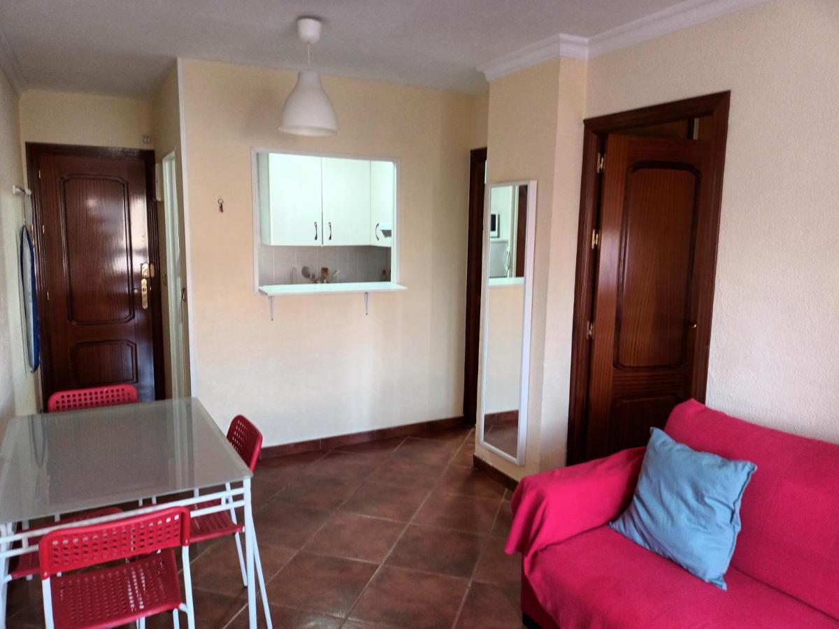 Apartamentos Vialia Sol Y Playa Málaga Dış mekan fotoğraf